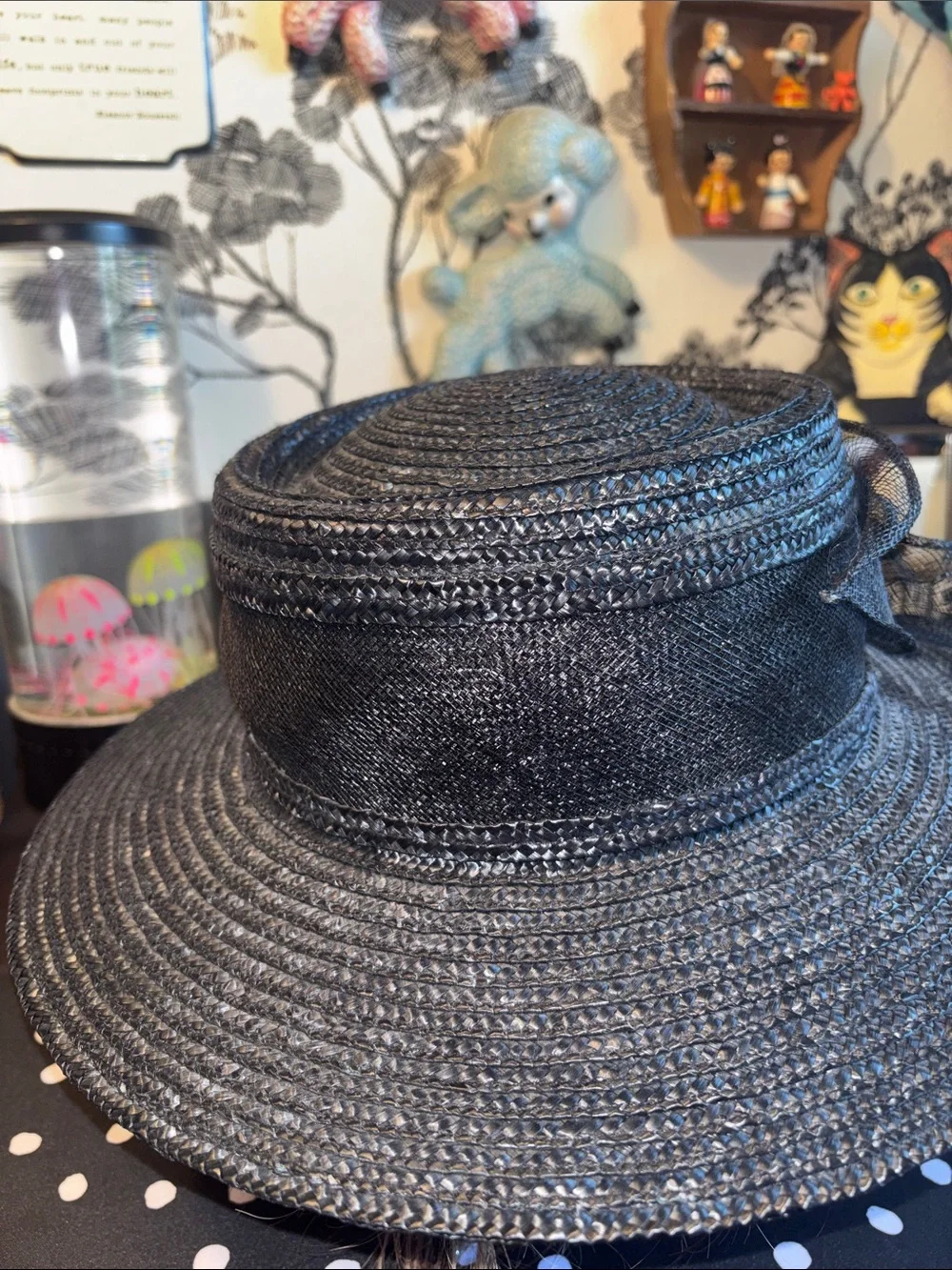 EUC VINTAGE  Betmar New York straw dress hat, featuring a classic wide brim and
